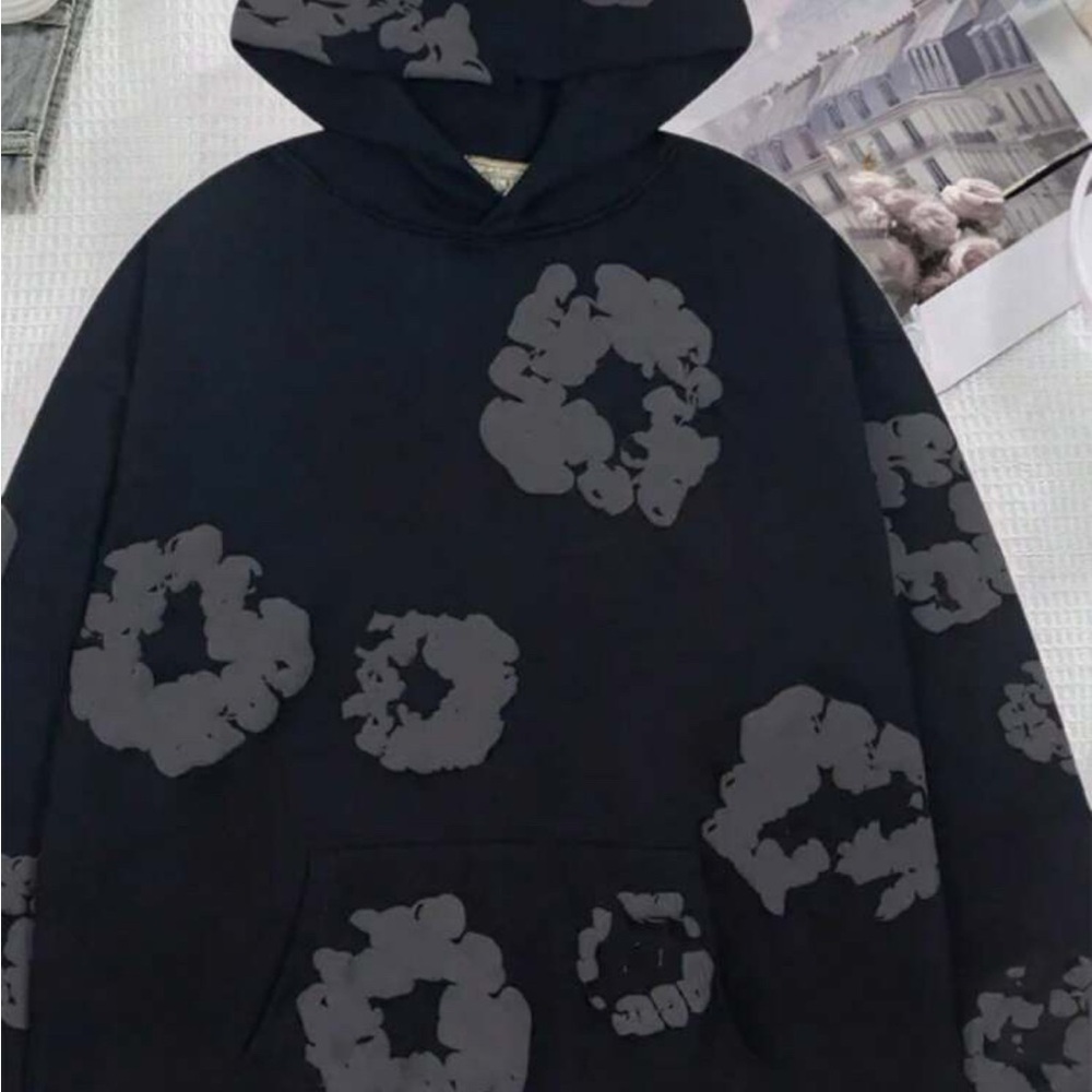 Men's Black and Gray Patterned Cardigan